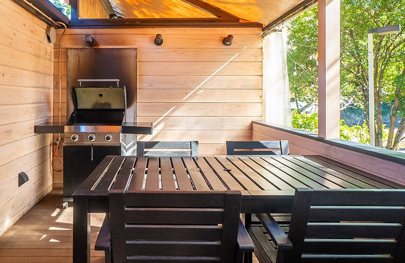 デラックスキャビン