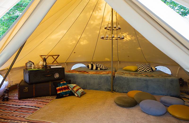 デラックスキャビン